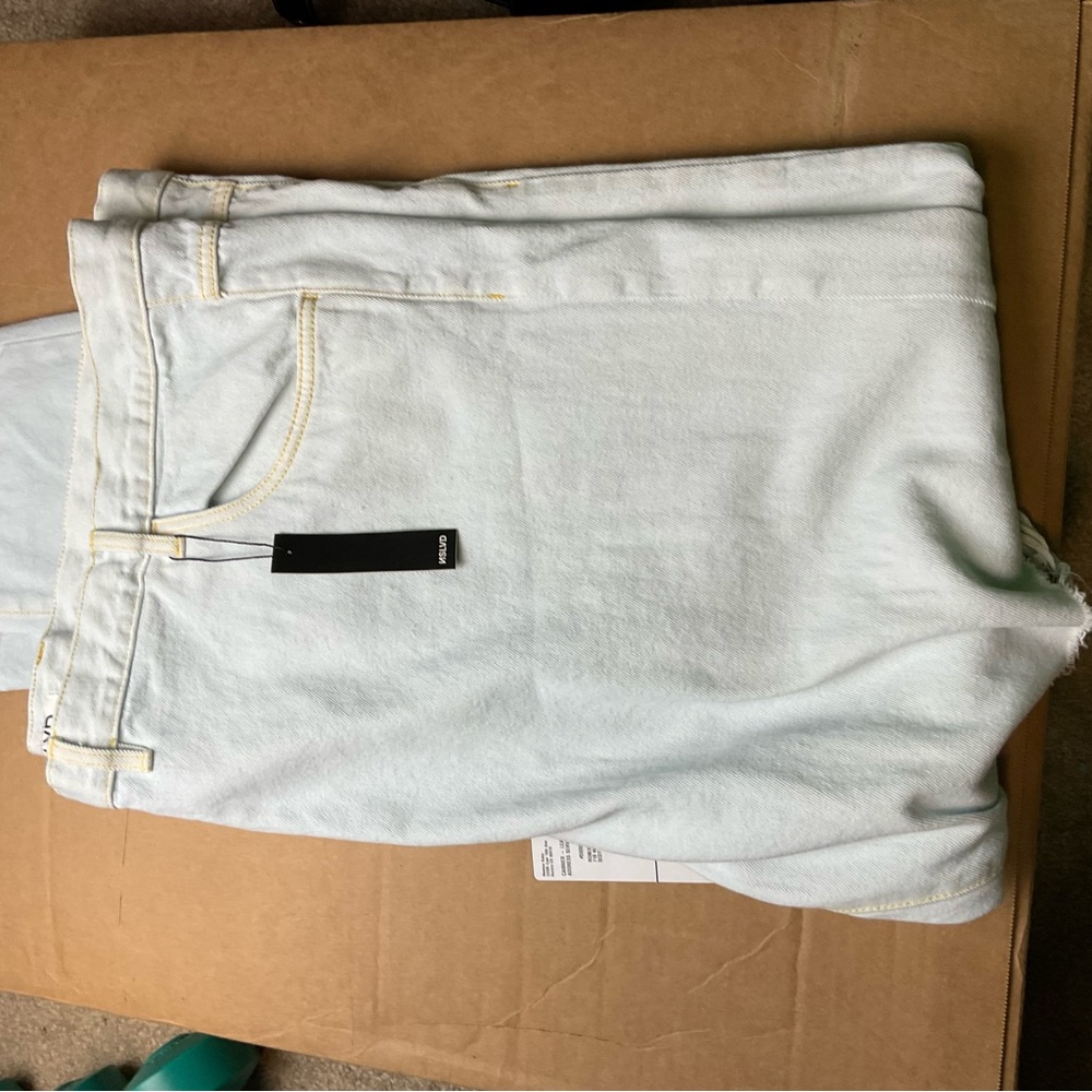 Plus Sized Ripped Men's Jeans size  bleached 58x32